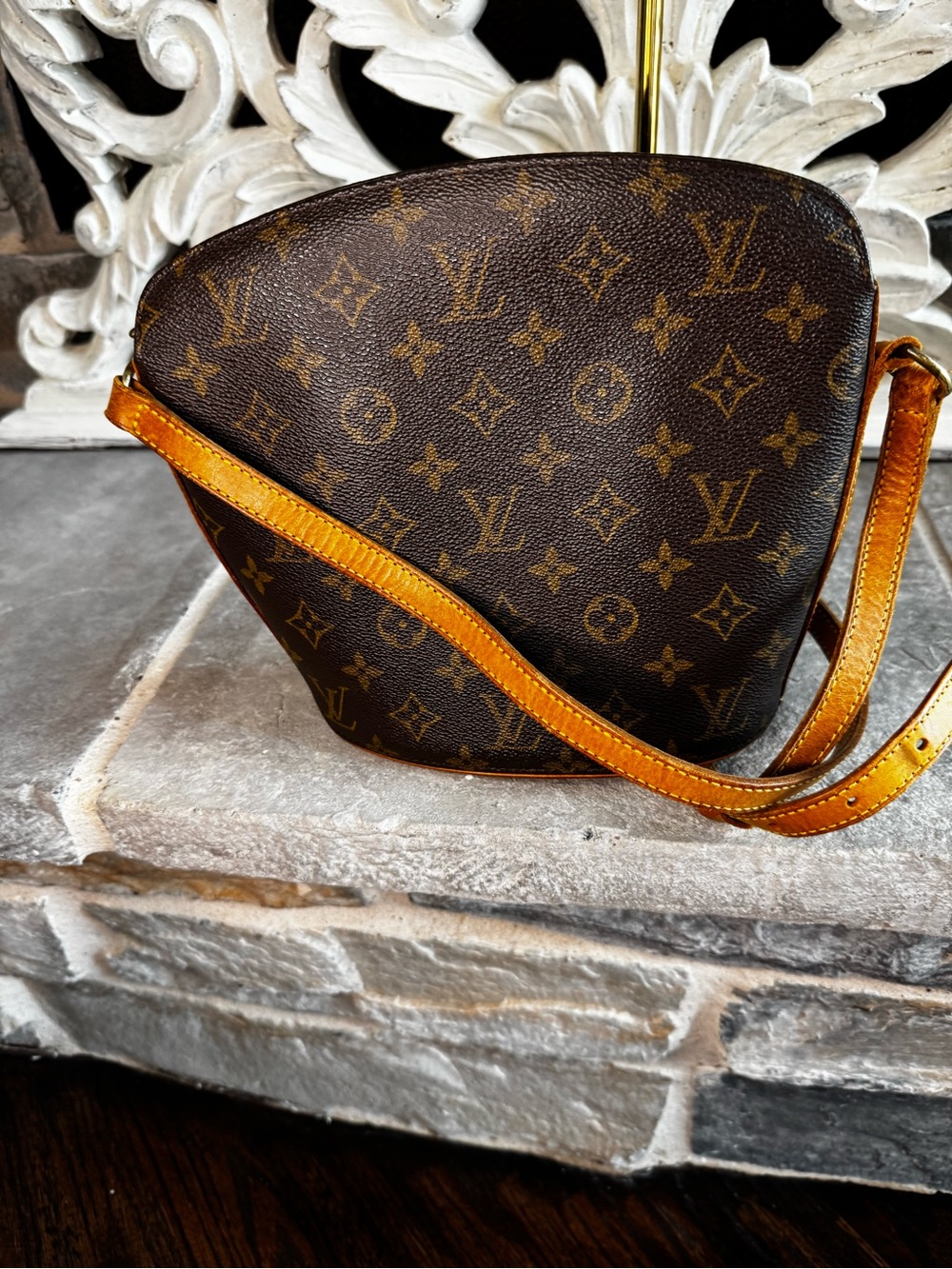 Vintage Louis Vuitton Drouot Monogram Canvas Crossbody with Tan Strap - Picture 2 of 8